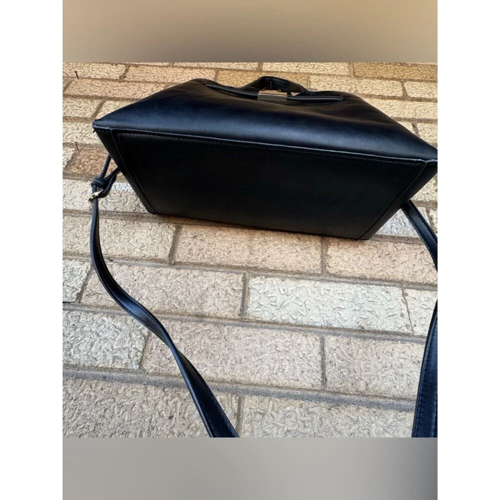 a new day Black Shoulder Bag with Detachable Strap